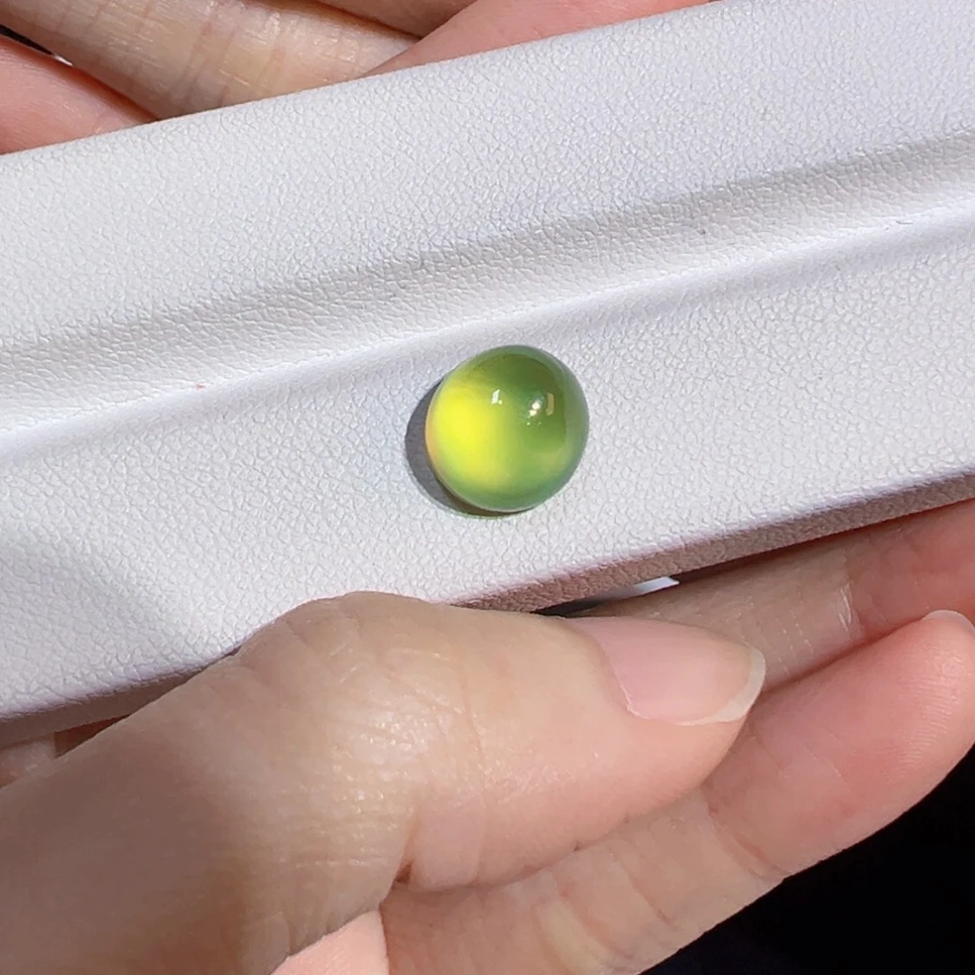 葡萄石未镶嵌珠宝半成品5.18ct