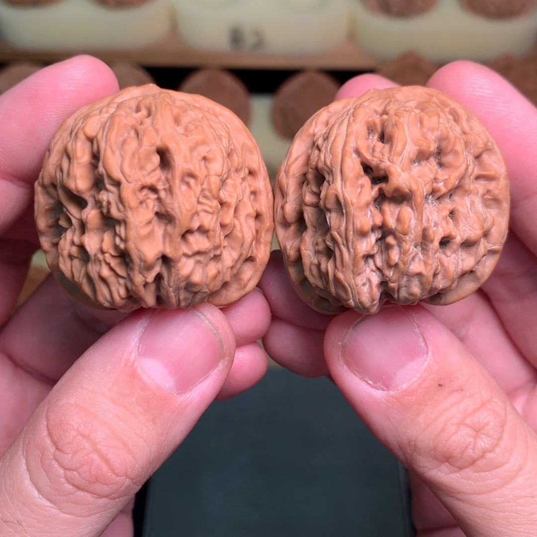 文玩核桃吊坠40天眼狮子头全品45g