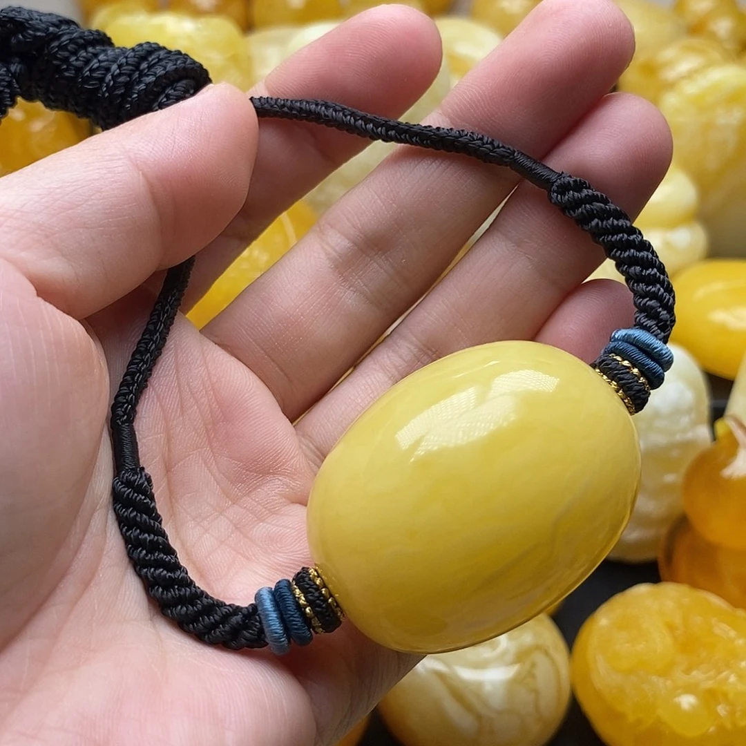 琥珀颈饰未镶嵌琥珀蜜蜡吊坠