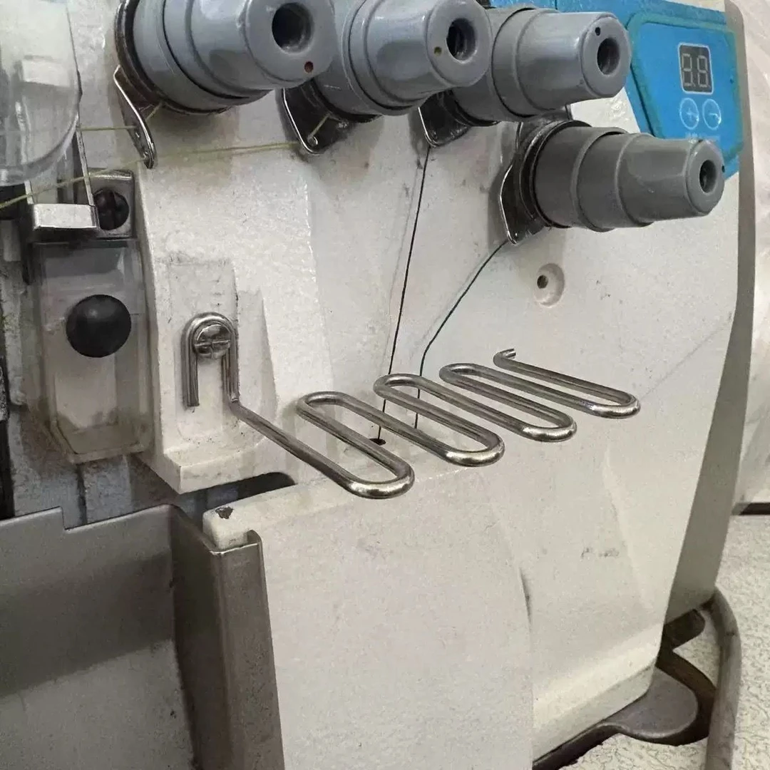 缝纫机配件新款升级锁边机放洗水唛架子拷边机工具不锈钢材质包邮