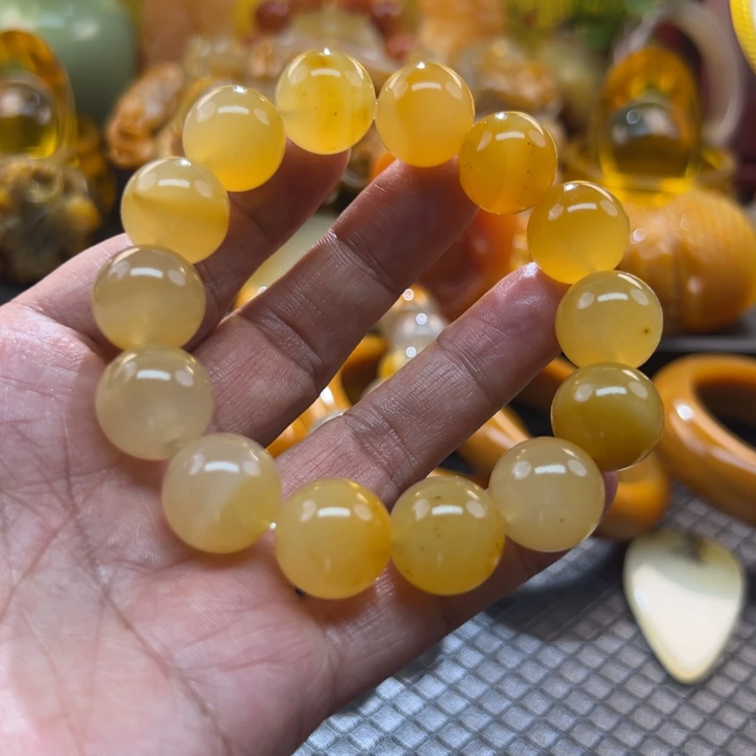 石英质玉未镶嵌颈饰