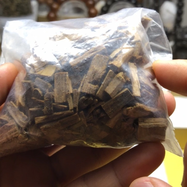 檀香木手串/手链老山檀香黑肉碎粒50克