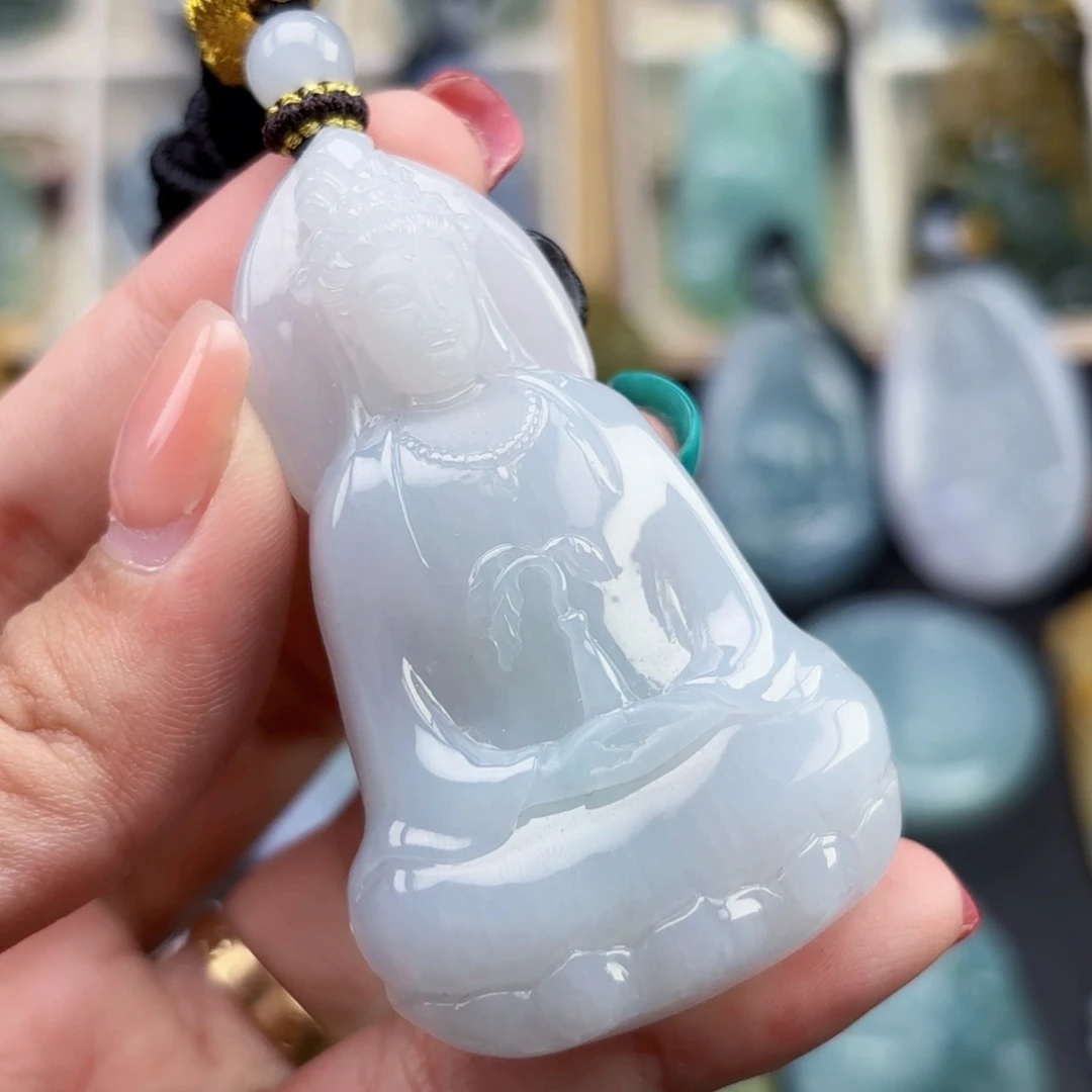 翡翠未镶嵌颈饰素衣