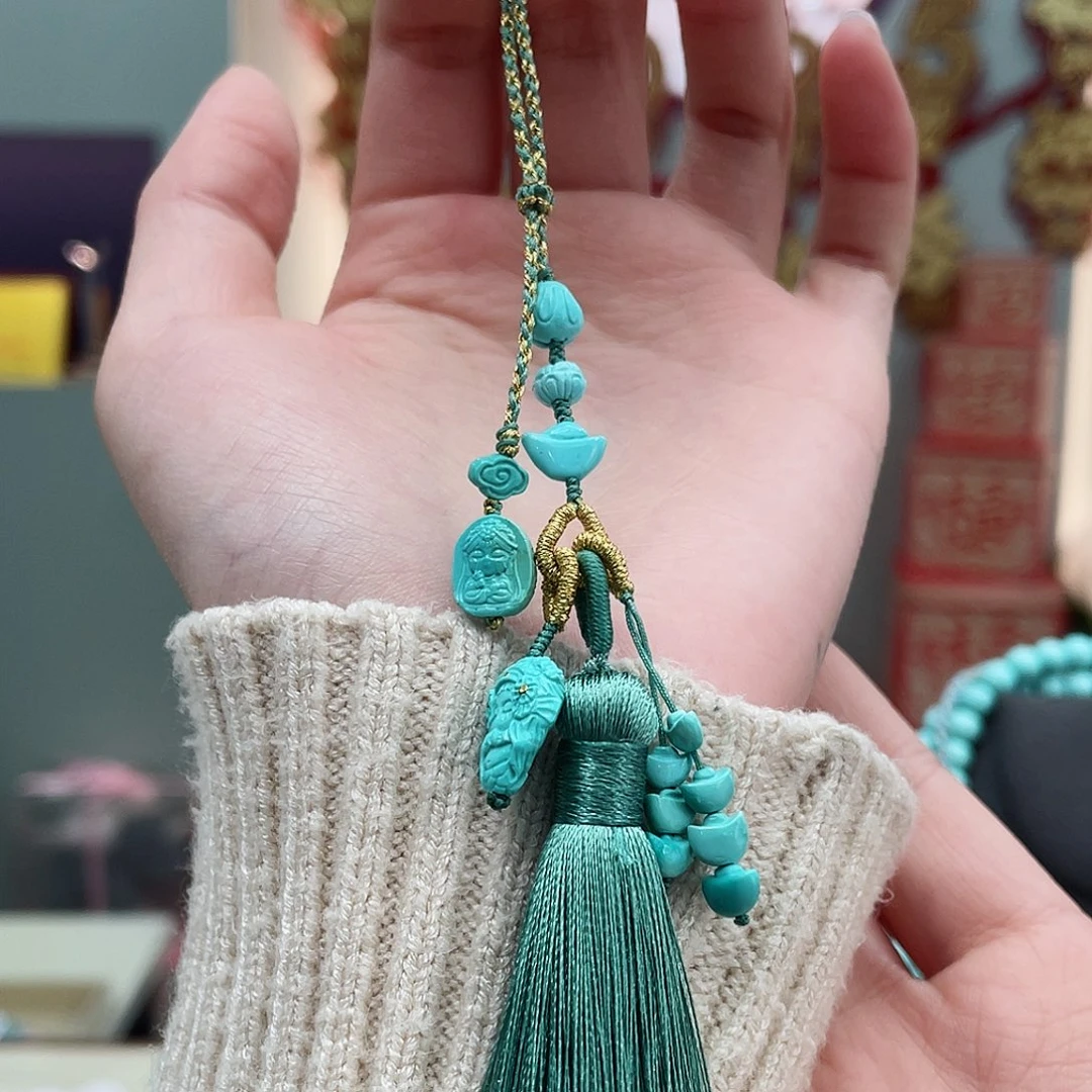 绿松石颈饰未镶嵌