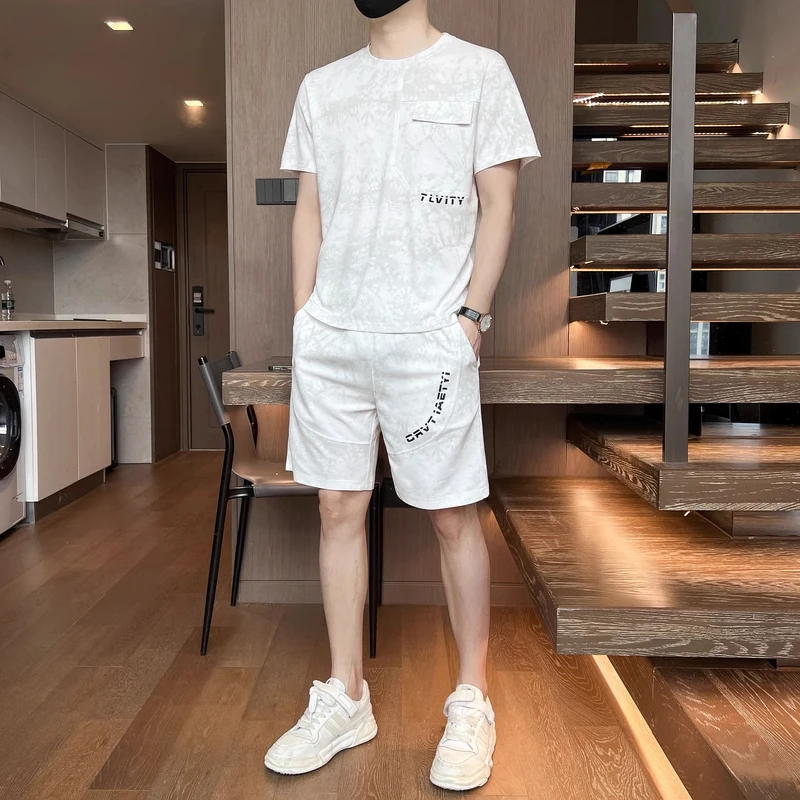 高级感男装冰丝薄款休闲运动套装夏季时尚短裤短袖男t桖两件套潮