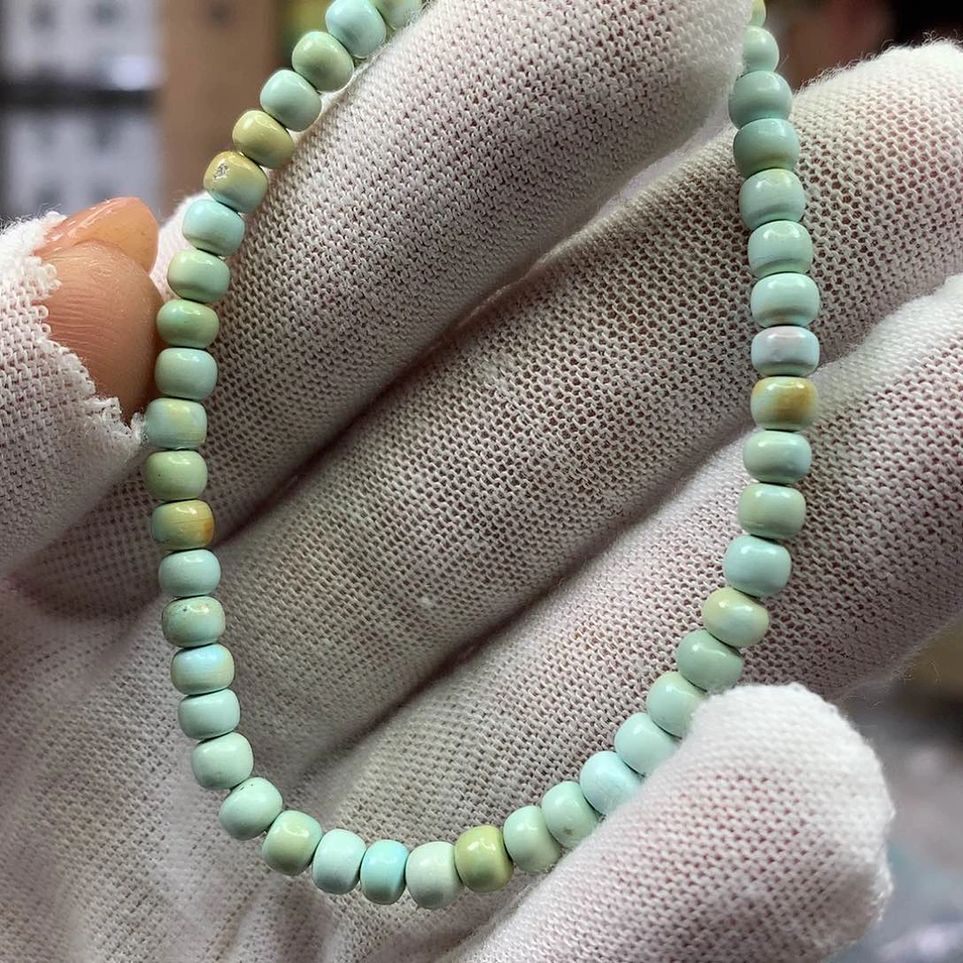 绿松石未镶嵌挂件