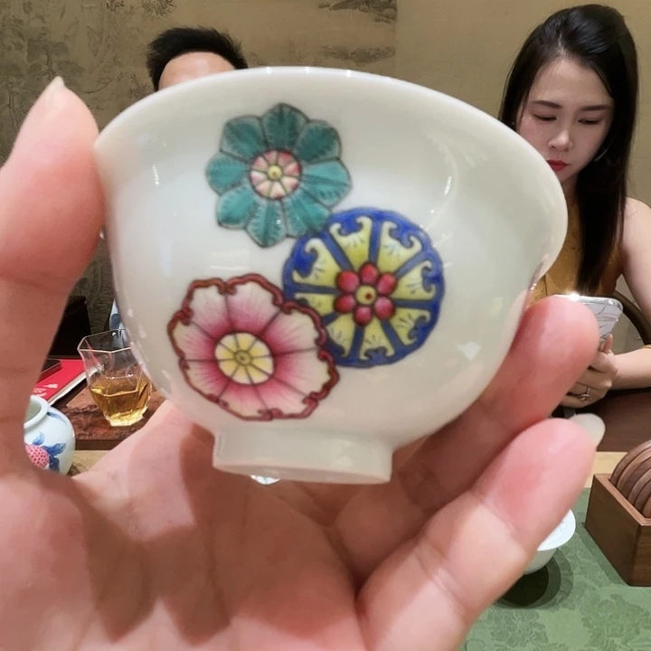 一儒堂斗彩皮球花