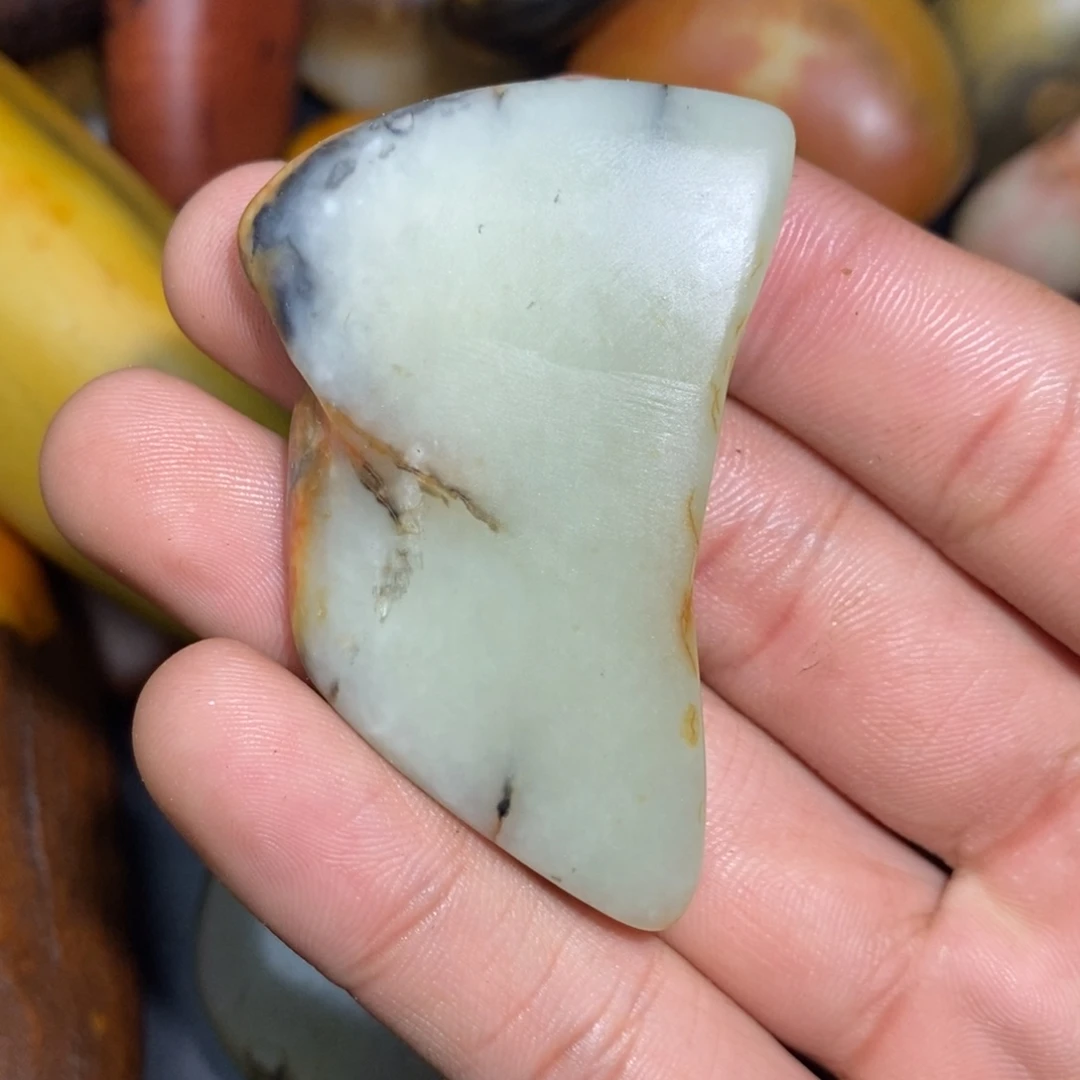 和田玉未镶嵌珠宝奇石