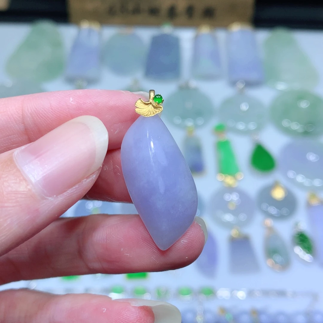 翡翠吊坠(不含链)18K金镶嵌