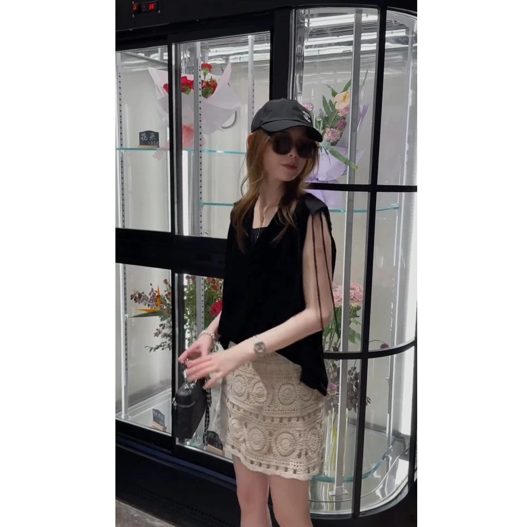 法式气质高级感套装女款夏季2025新款时尚无袖上衣镂空短裙两件套