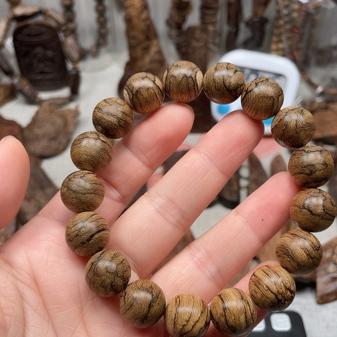 余***笙沉香碎屑沉香达拉干