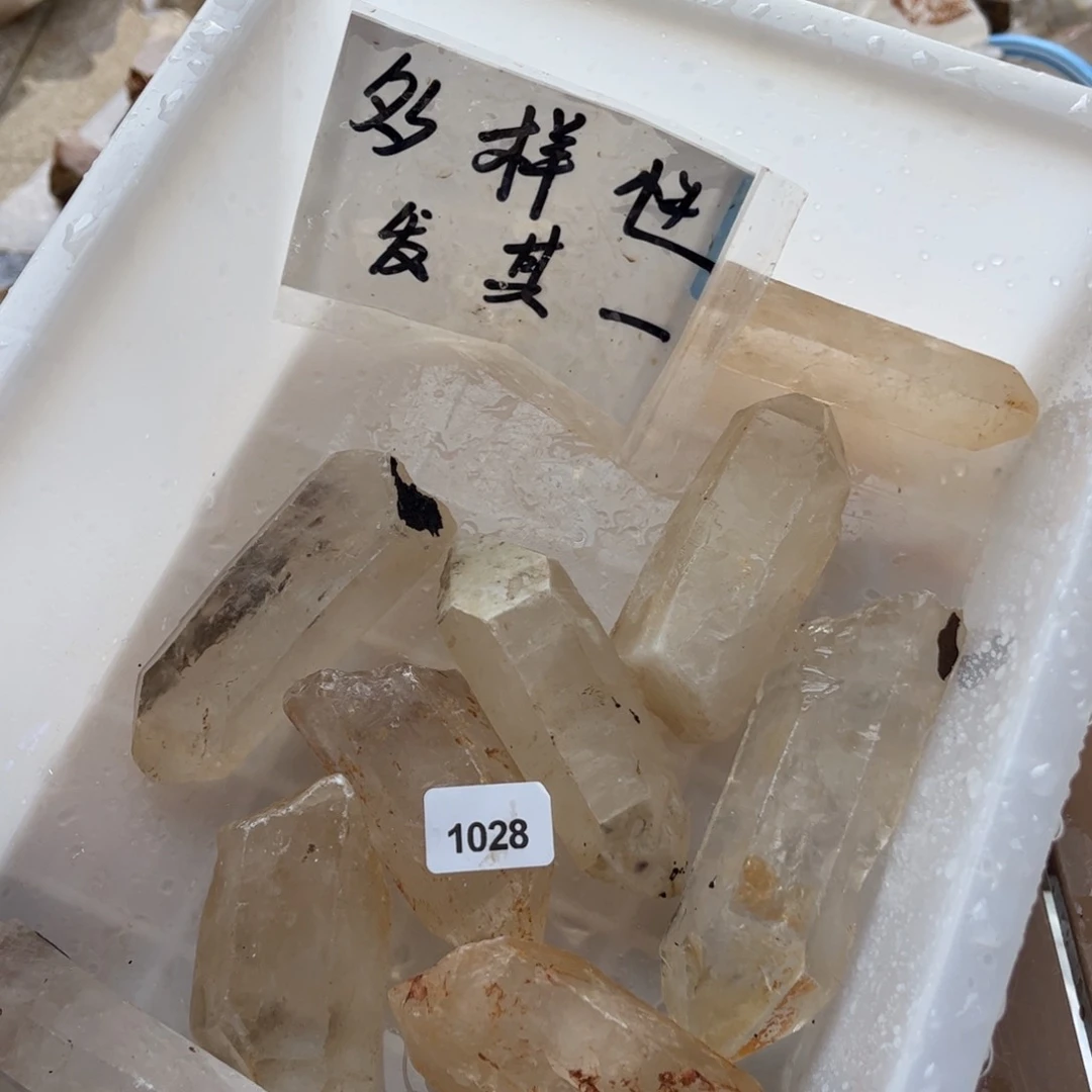【闪购商品】未镶嵌水晶大型摆件（非配饰）多样性发其一