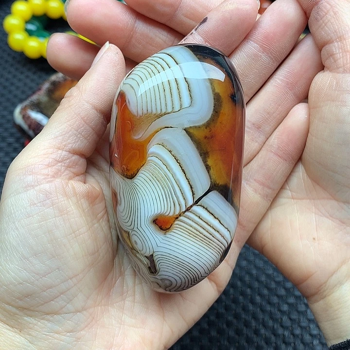 玛瑙/玉髓玛瑙未镶嵌对**月