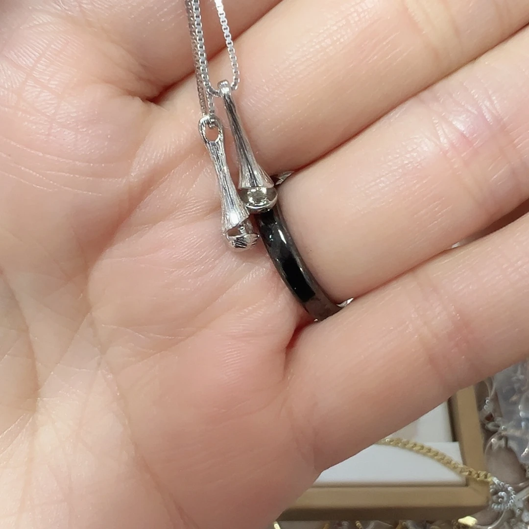 红宝石银S925镶嵌颈饰手榴弹