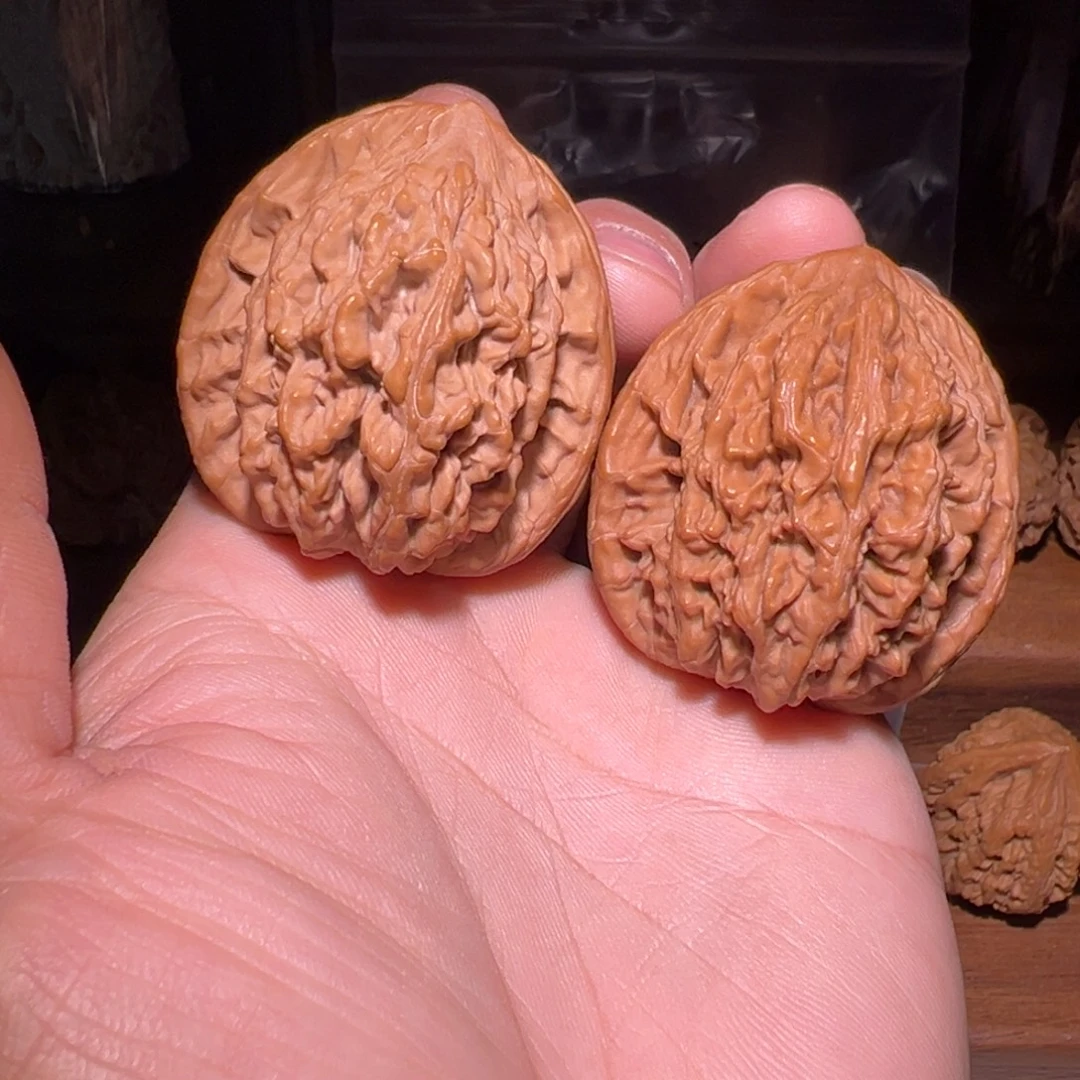 五***石文玩核桃把件42尺麦虎