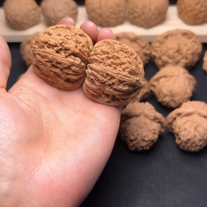 文玩核桃吊坠40南疆