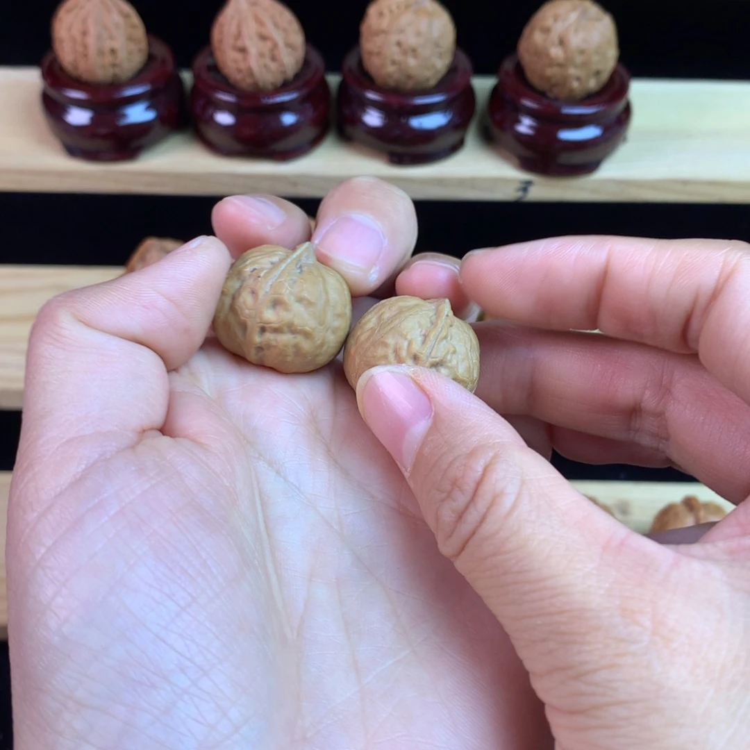 吊坠文玩核桃小方蹲