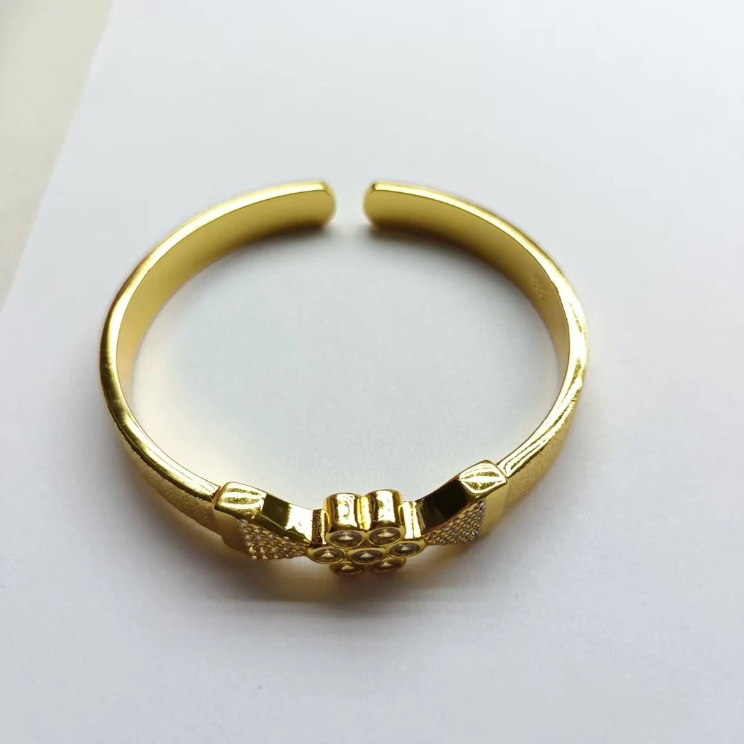 时尚轻奢百搭手镯s配饰礼盒JD11351