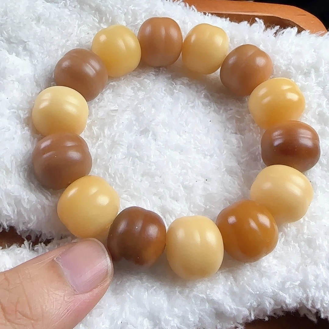 菩提根/象牙果手串生**限瑕疵卡18汉堡手串一条