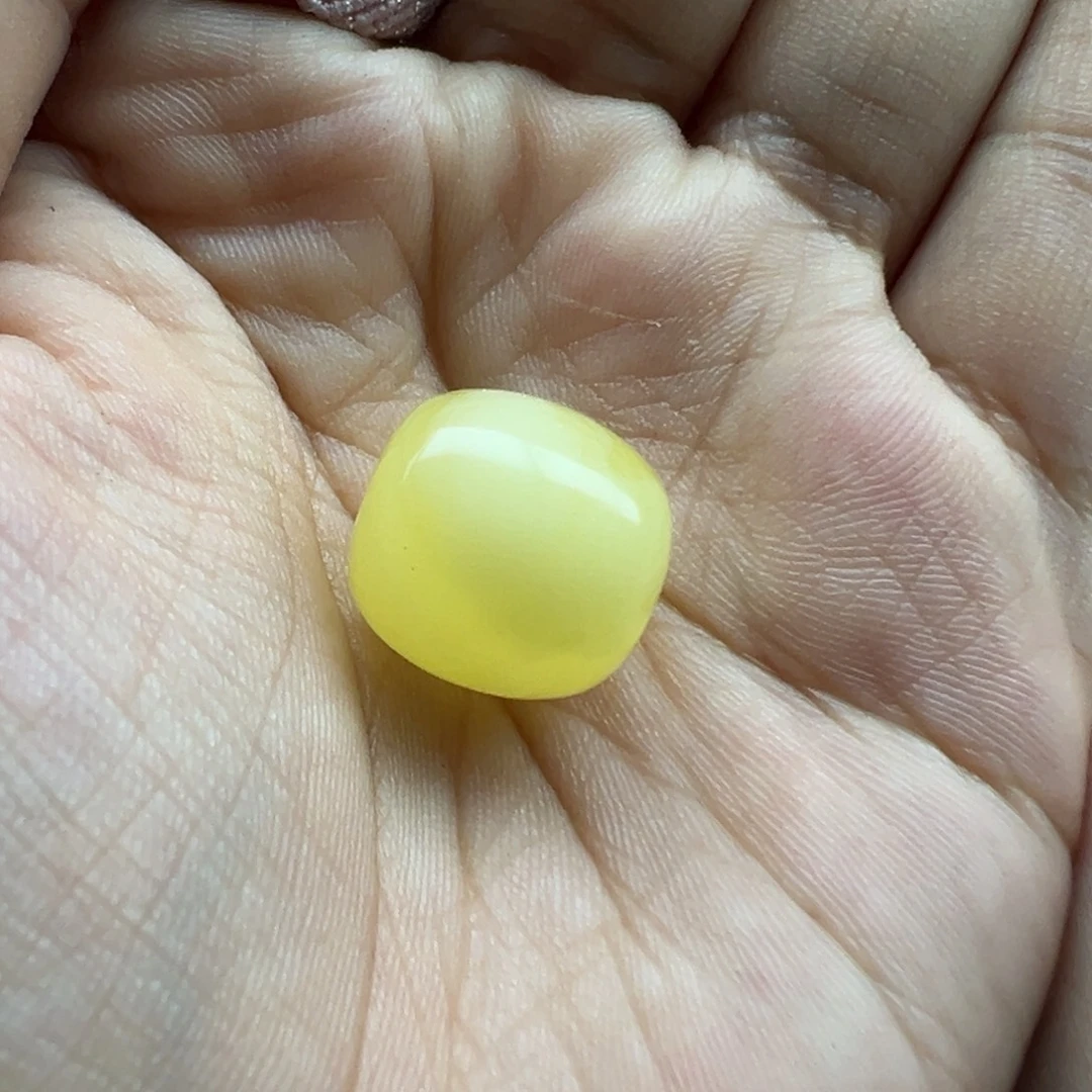 琥珀颈饰未镶嵌老型 15 x16 打孔不退换