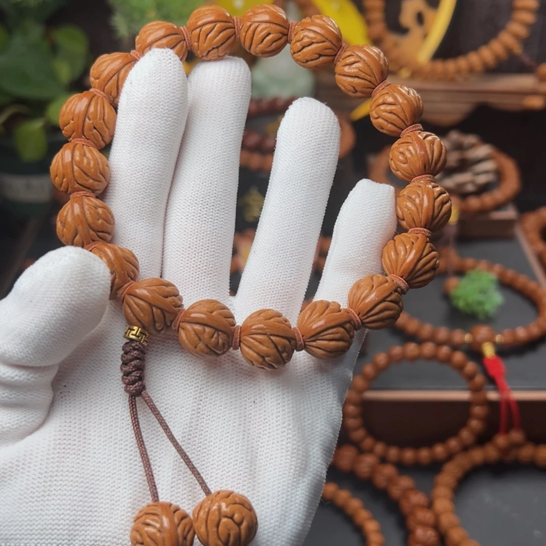 吊坠桃核1.5祥云手持