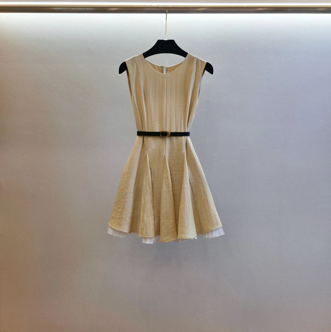 25新款小鸡黄超显瘦减龄俏皮百褶拼接连衣裙（赠腰带）·1306