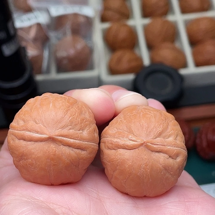 把件文玩核桃磐木