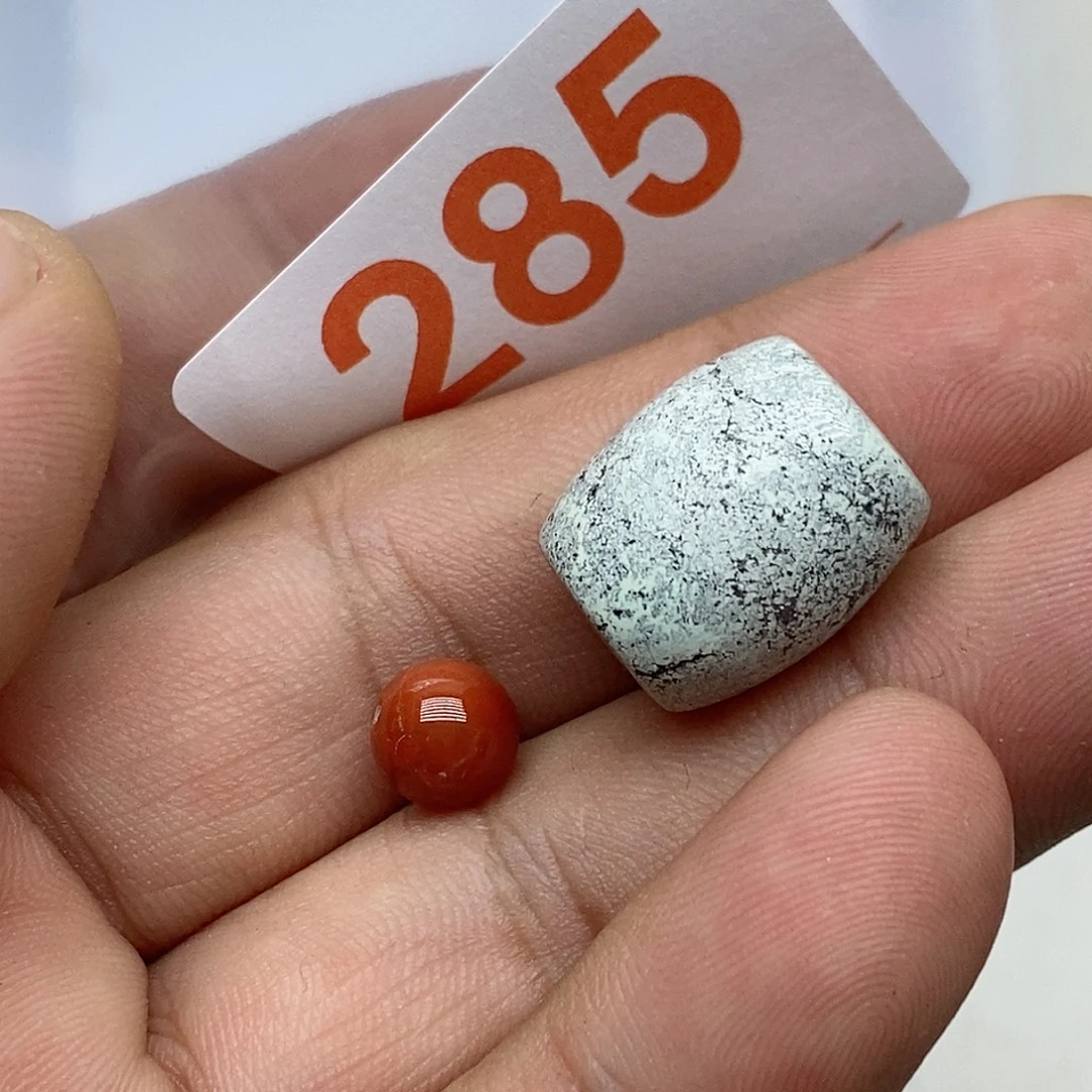 未镶嵌南红玛瑙珠宝奇石