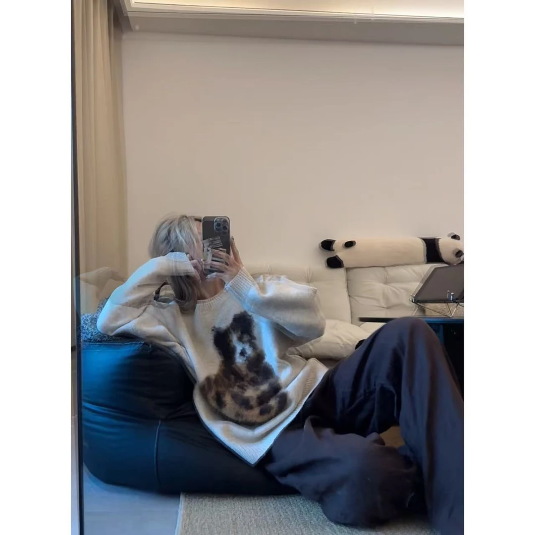 徐秋阳  毛绒小狗  百搭时尚休闲设计感显瘦显白毛衣YM205-