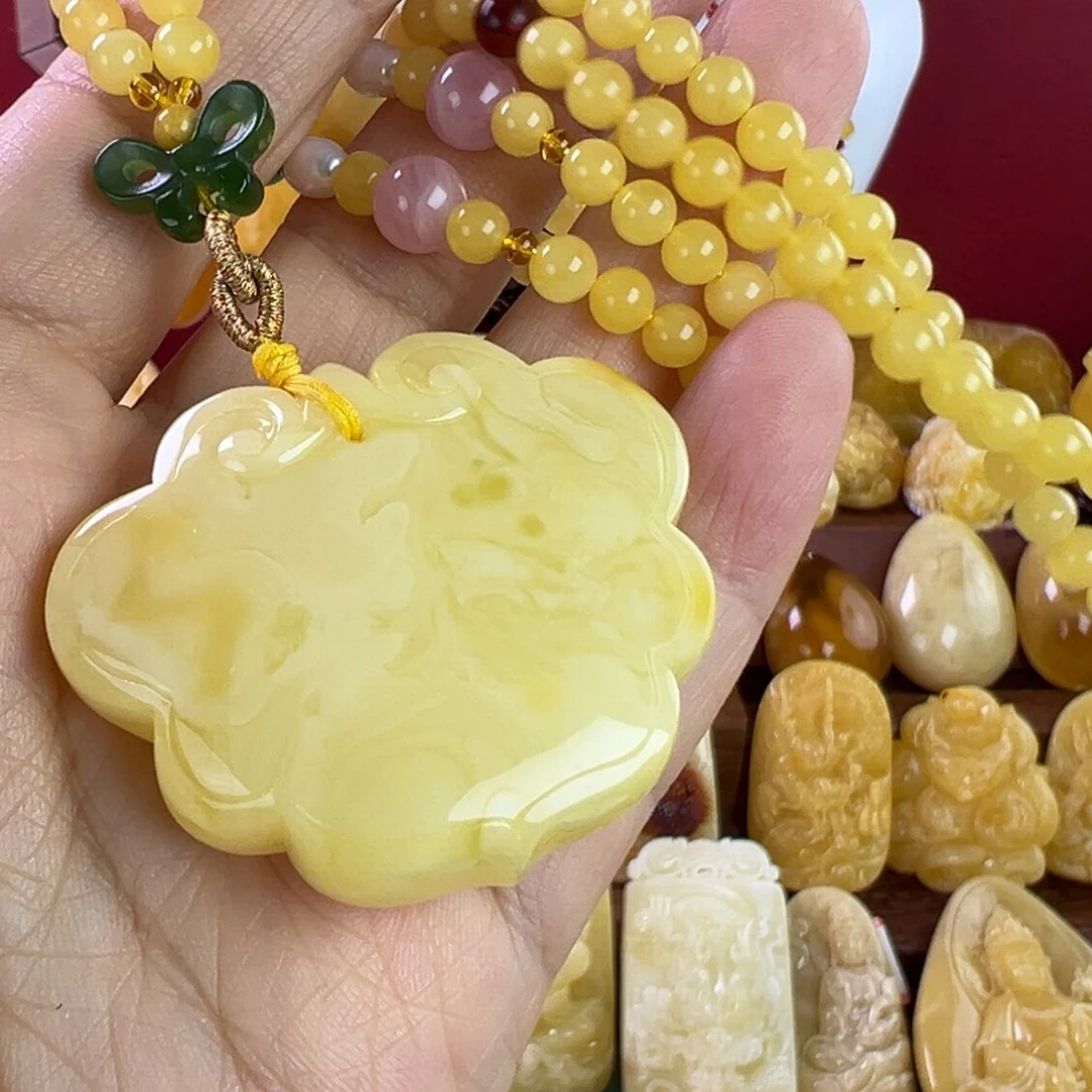 未镶嵌吊坠(赠链)蜜蜡