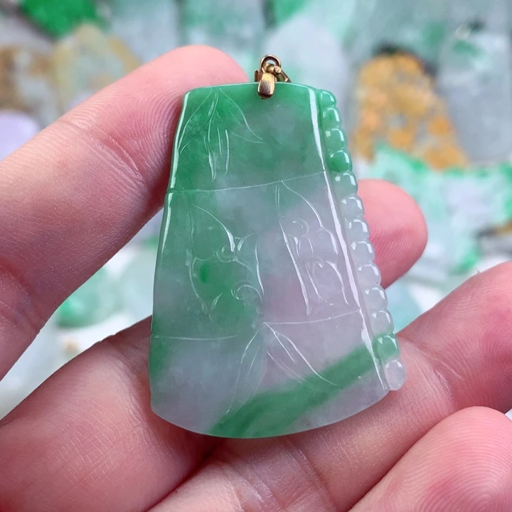 吊坠(不含链)未镶嵌翡翠
