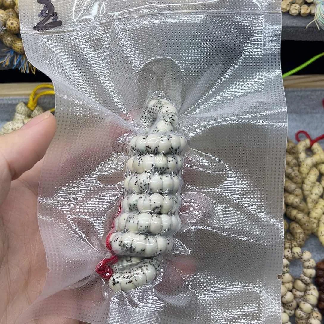 悠***山卡8原生态石玉料绿包白大肠长串