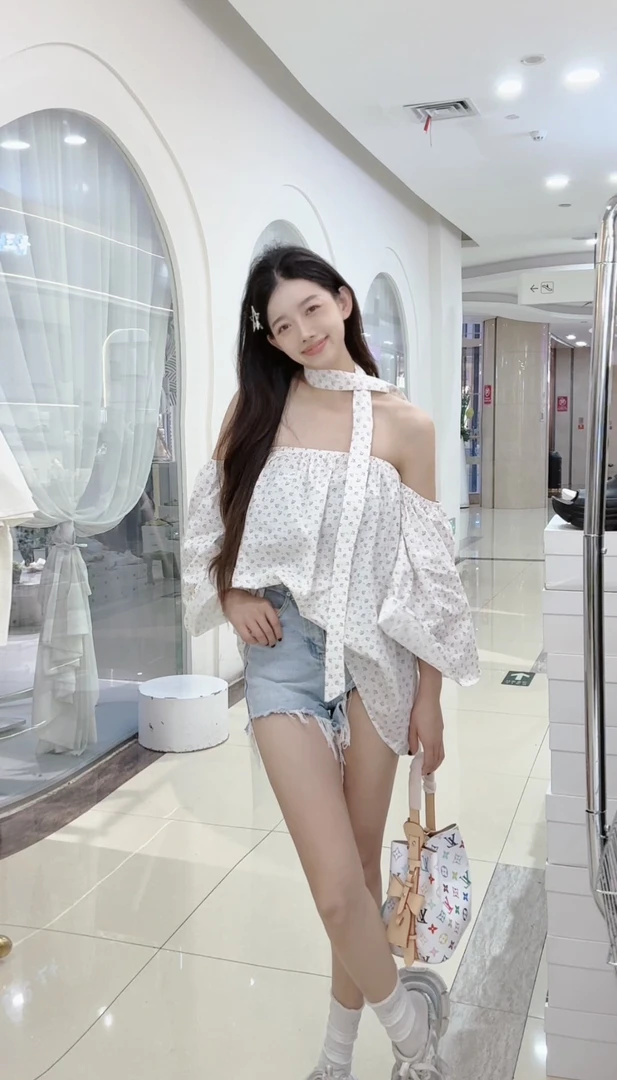 碎花夏季波点一字领常规长袖衬衫一字肩时尚法式镂空