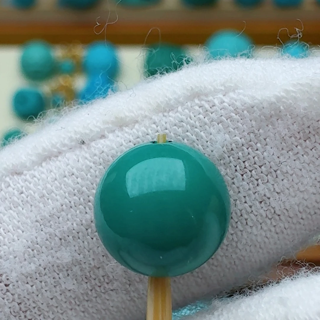 绿松石未镶嵌圆珠8.5