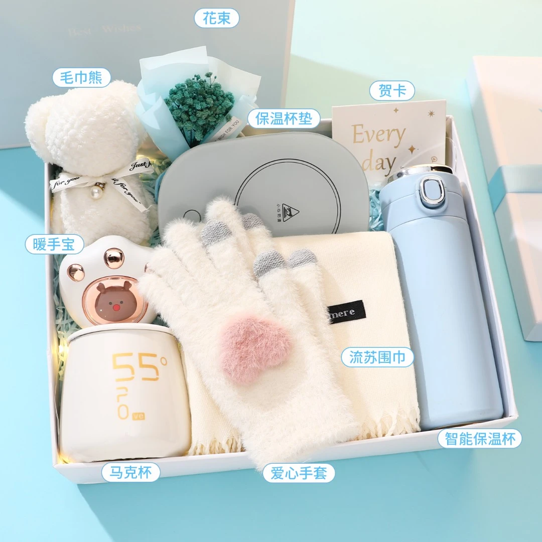 新年礼物送女生生日礼物实用高级感围巾入冬四件套小众仪式感礼物