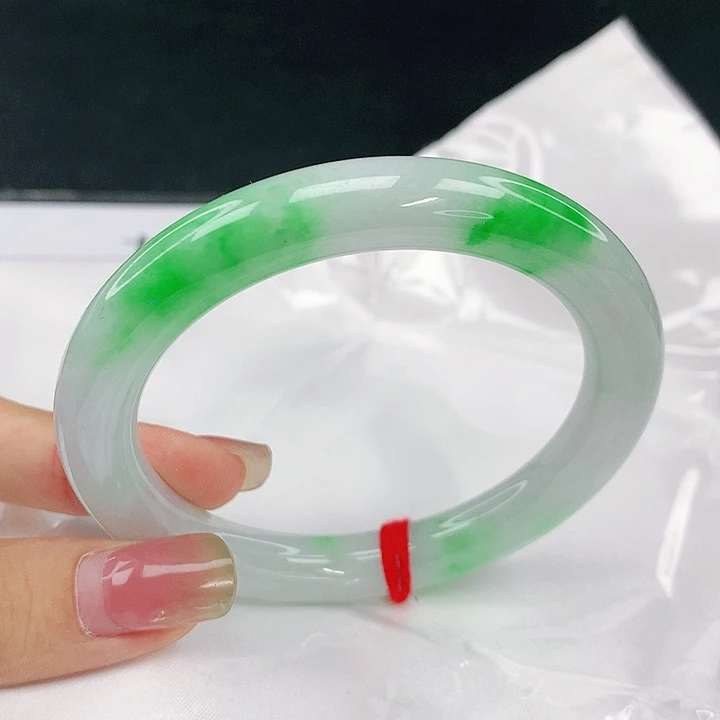 翡翠未镶嵌手镯圈57.5，03035