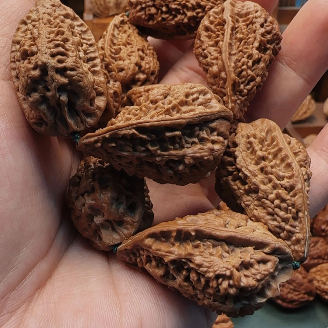 文玩核桃吊坠已*置lsxhx绝版手串