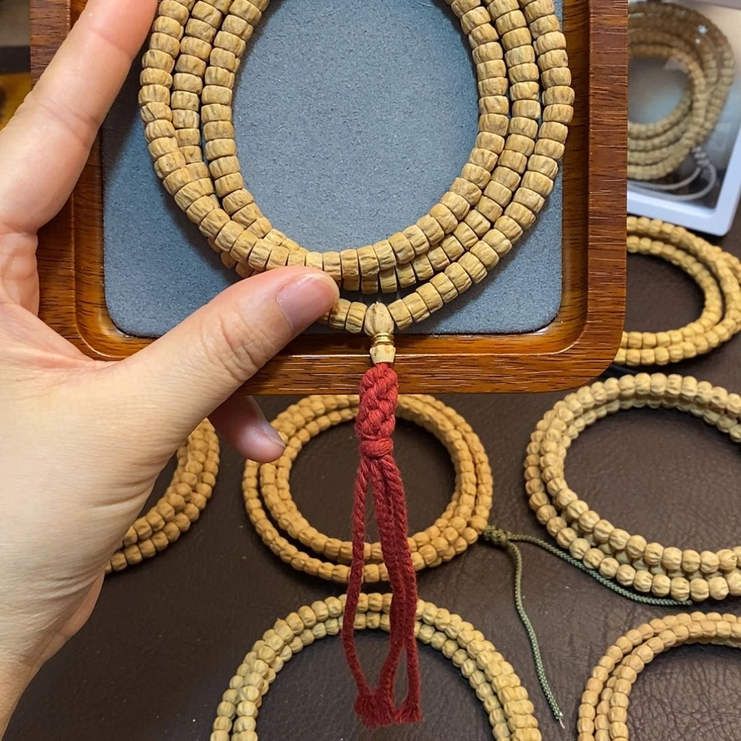 杨***森柏香籽/百香籽吊坠