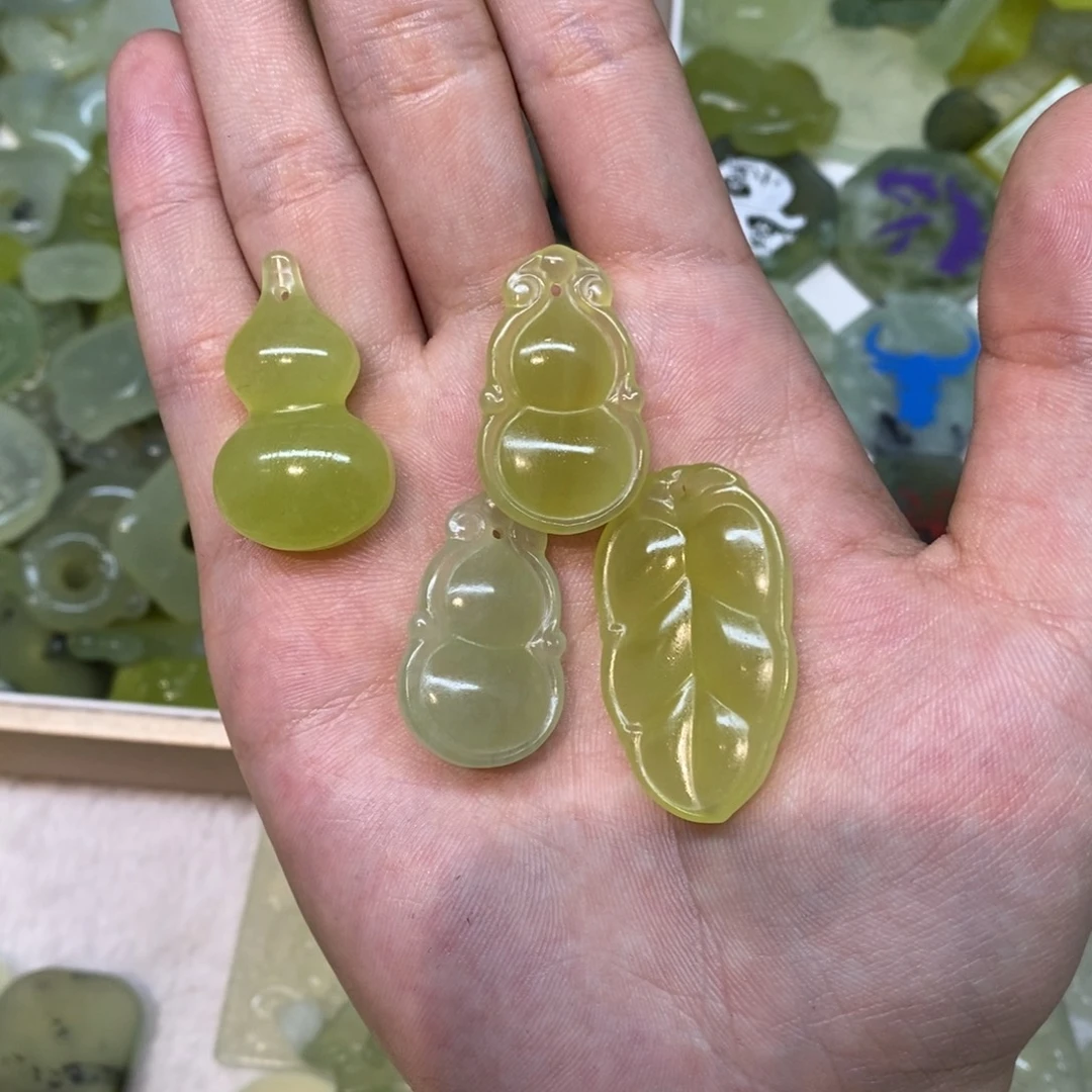 果***果岫玉未镶嵌吊坠(不含链)