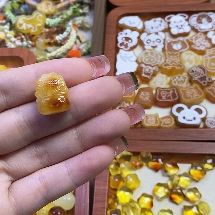 琥珀未镶嵌珠宝奇石向日葵花盆