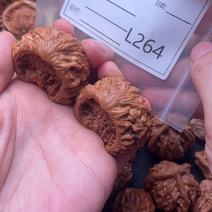 L***-把件桃核40龙鼎聚宝盆