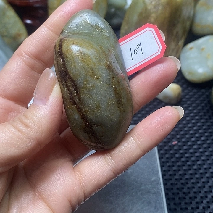 和田玉未镶嵌珠宝奇石109