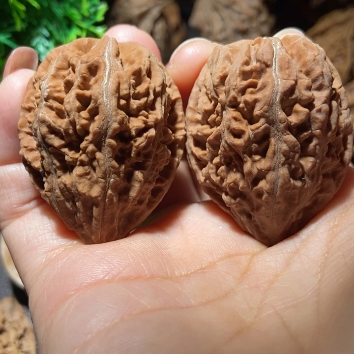 把件文玩核桃东北楸子小雪9