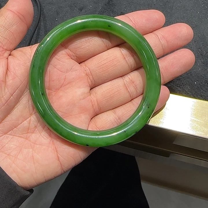 和田玉（碧玉）未镶嵌颈饰