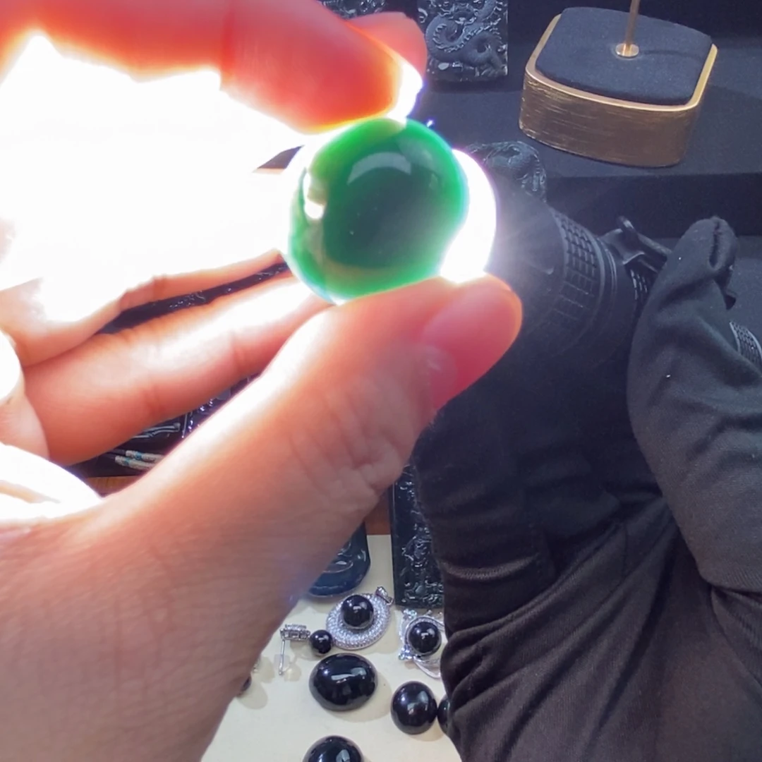 翡翠散珠翡翠蛋面