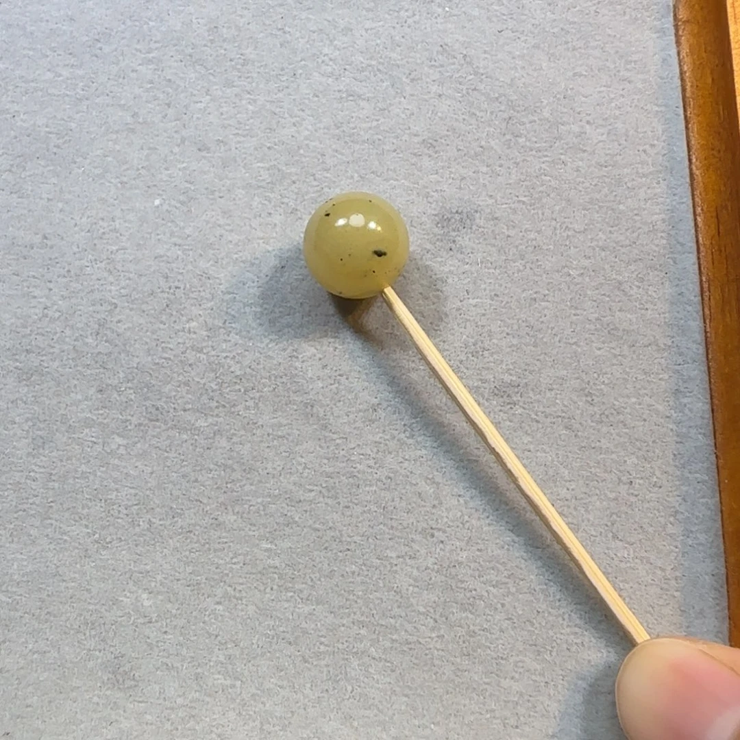 和田玉未镶嵌颈饰糖白点墨12mm单珠