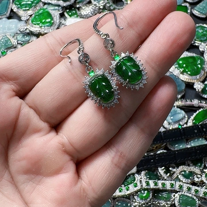 翡翠颈饰未镶嵌天然Ａ货翡翠放漏