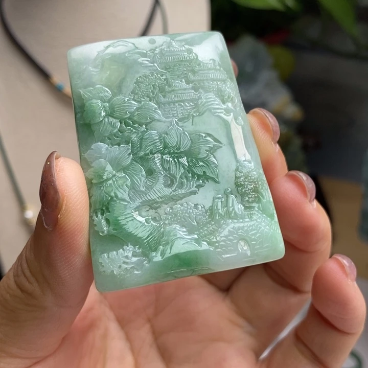 颈饰未镶嵌翡翠每天