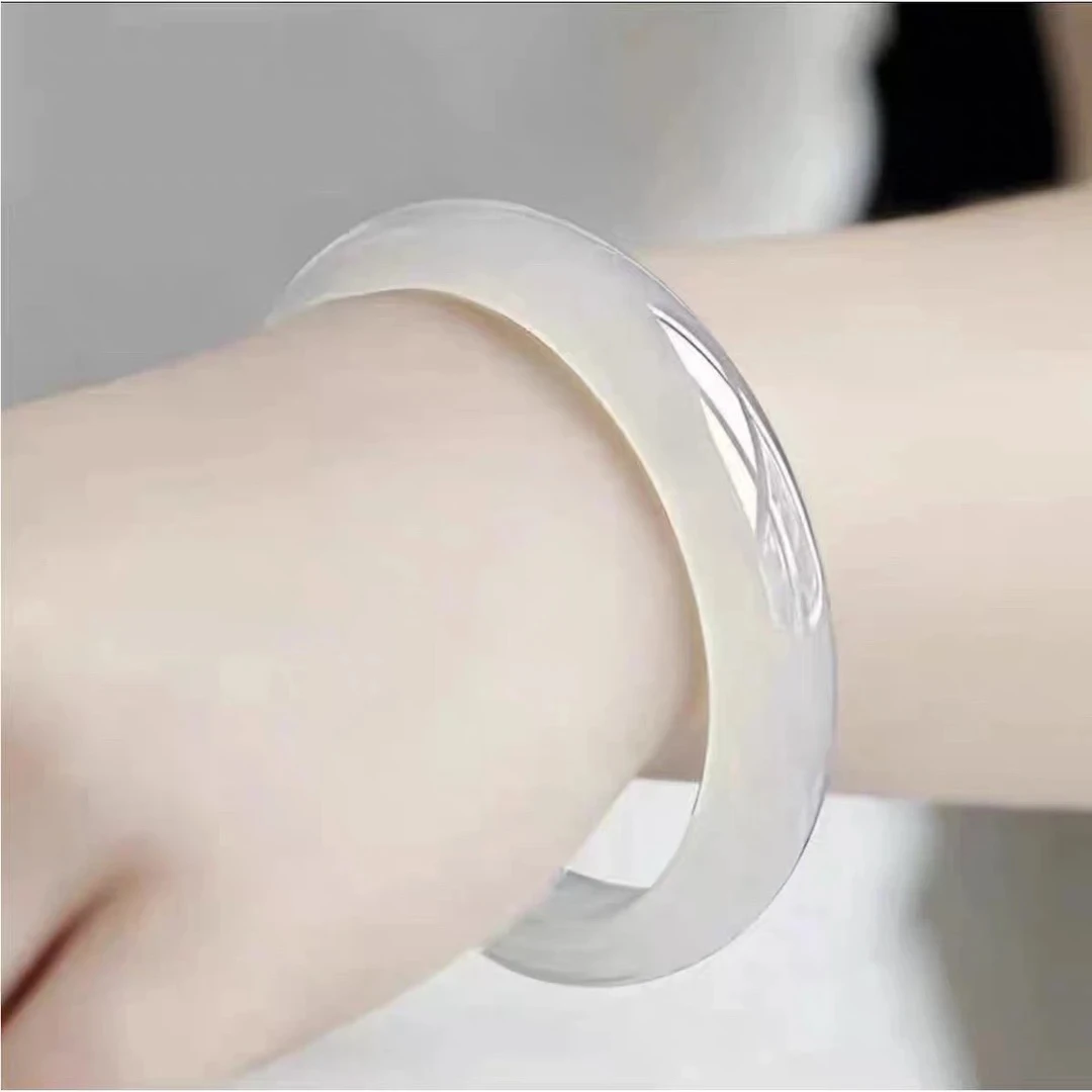 白月光天然玛瑙手镯圈口50 - 62可选