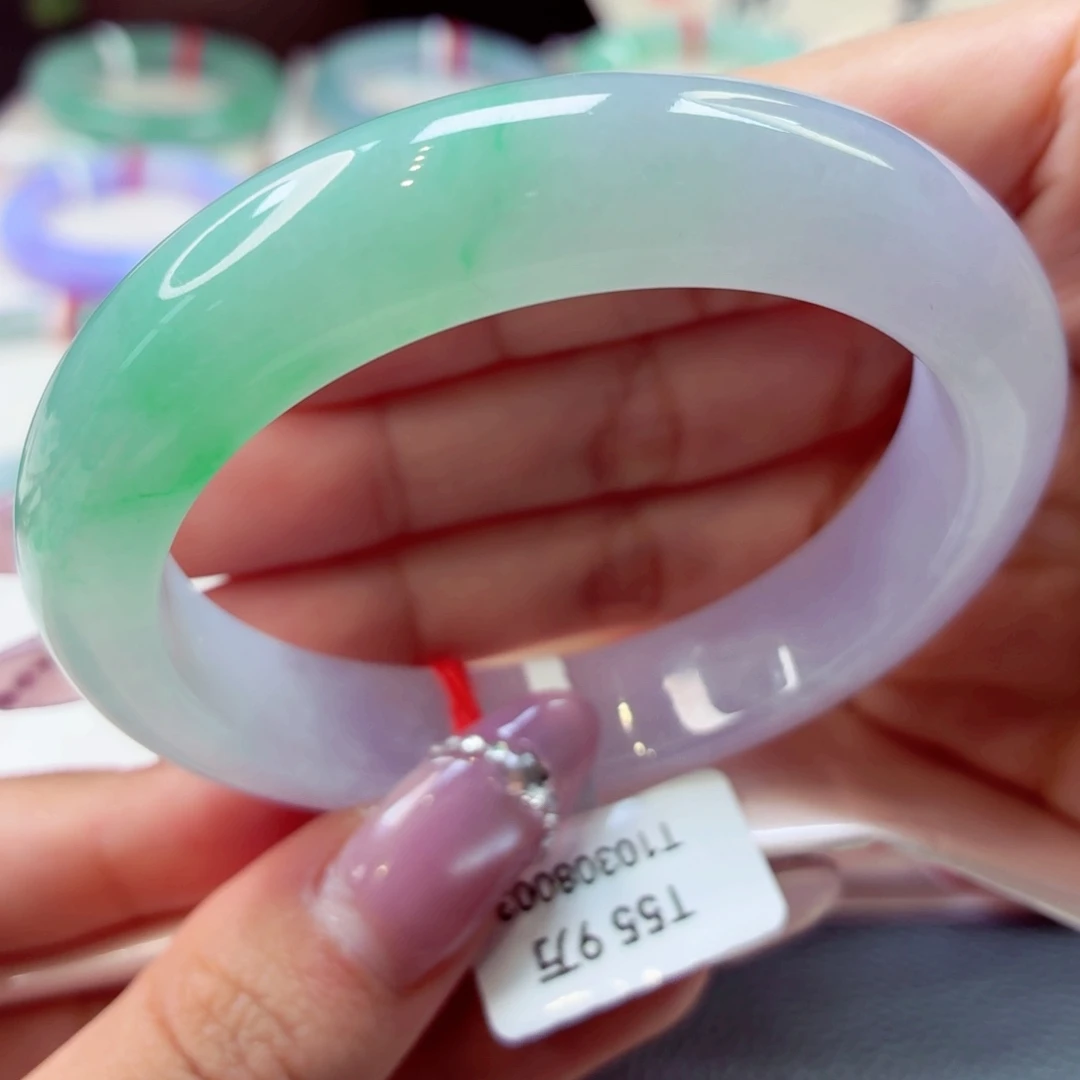 翡翠未镶嵌手镯正圈29号66